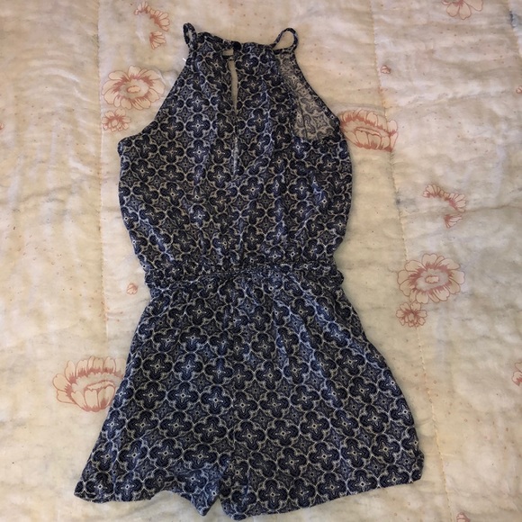 Romper - Picture 3 of 4